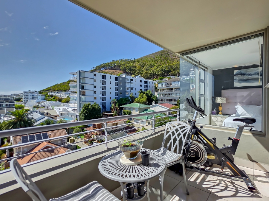 2 Bedroom Property for Sale in Sea Point Western Cape